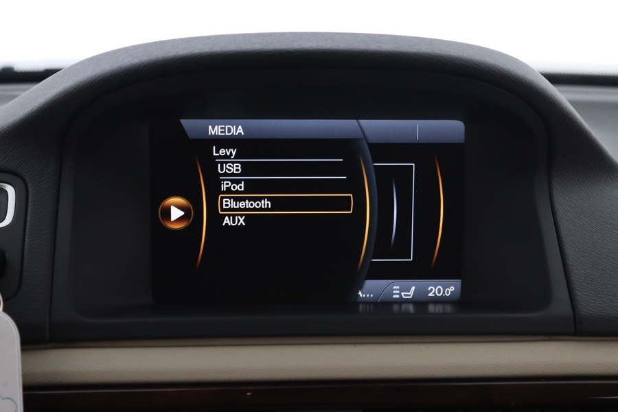 Volvo XC70 vaihtoauto