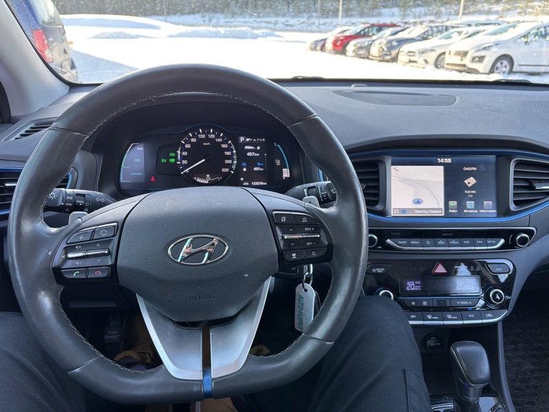 Hyundai IONIQ plug-in vaihtoauto