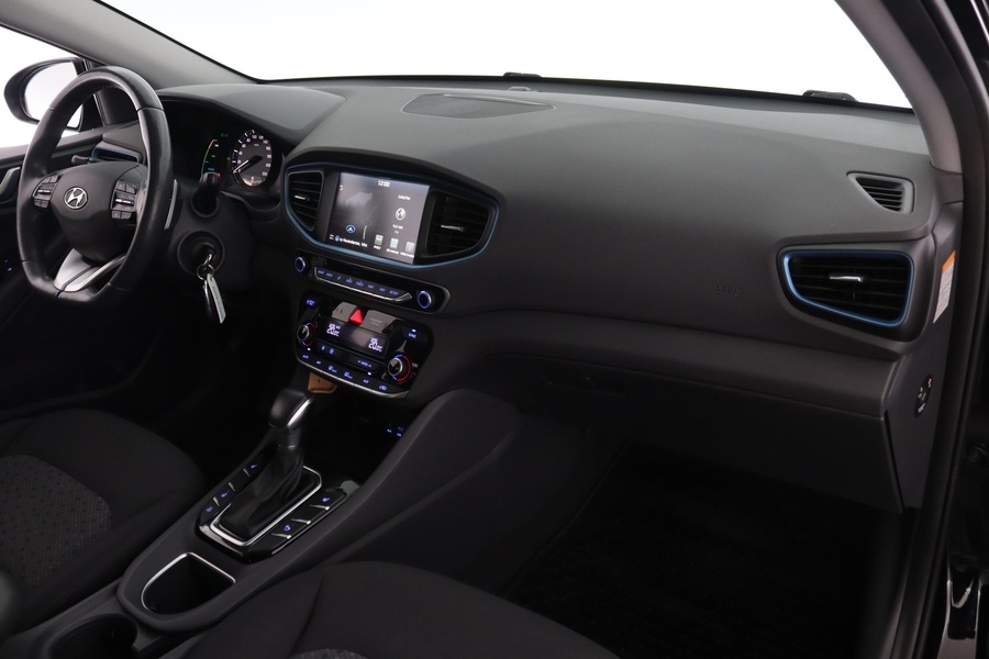 Hyundai IONIQ plug-in vaihtoauto