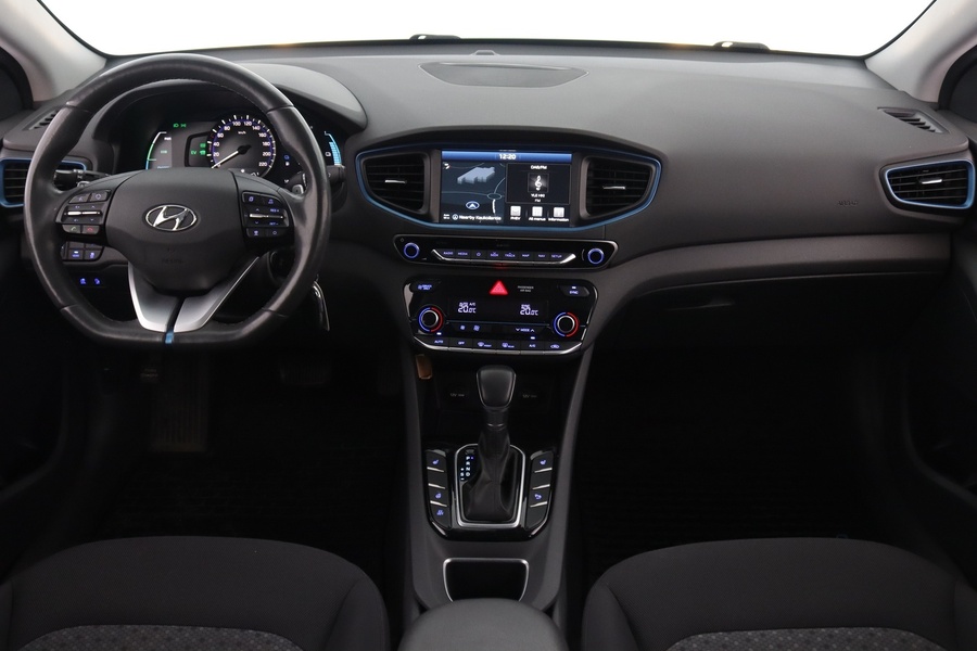 Hyundai IONIQ plug-in vaihtoauto