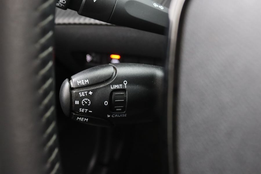 Peugeot e-2008 vaihtoauto