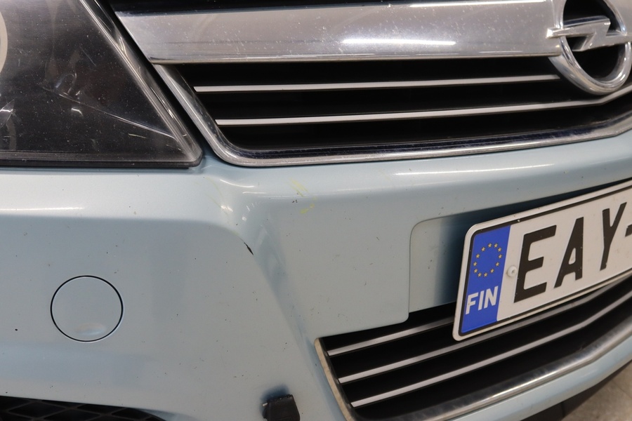 Opel Astra vaihtoauto