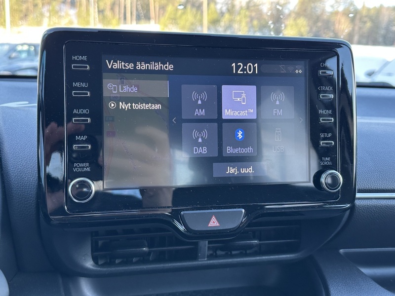 Toyota Yaris vaihtoauto