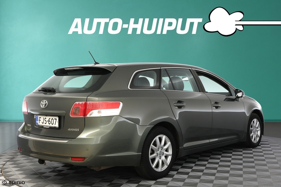 Toyota Avensis vaihtoauto