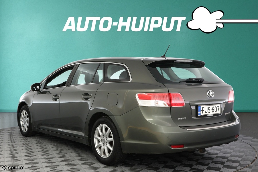 Toyota Avensis vaihtoauto