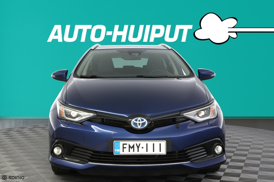 Toyota Auris vaihtoauto