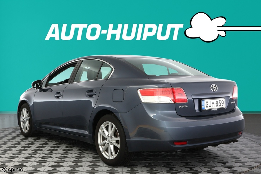 Toyota Avensis vaihtoauto