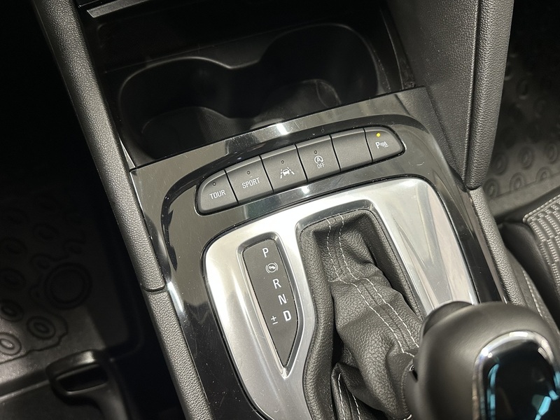 Opel Insignia vaihtoauto