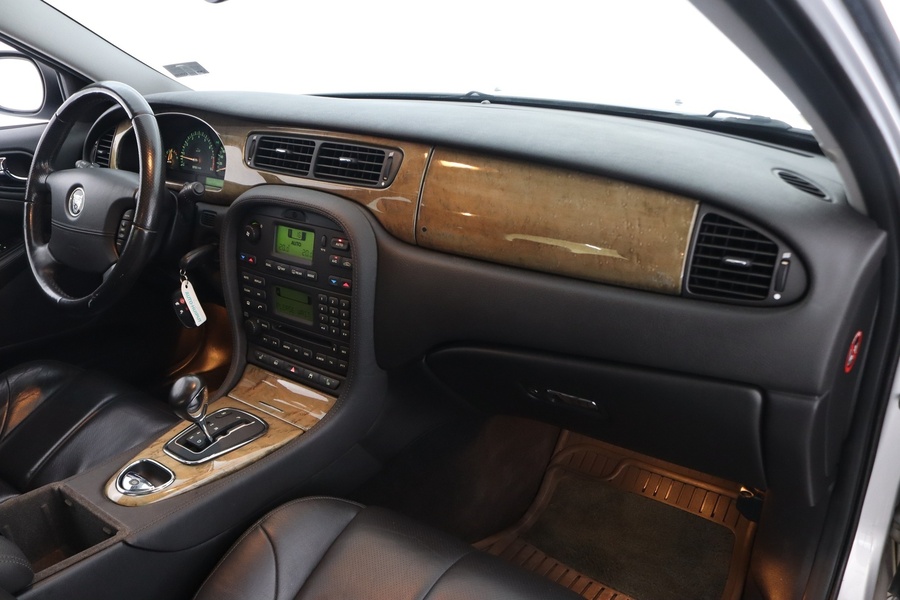 Jaguar S-Type vaihtoauto