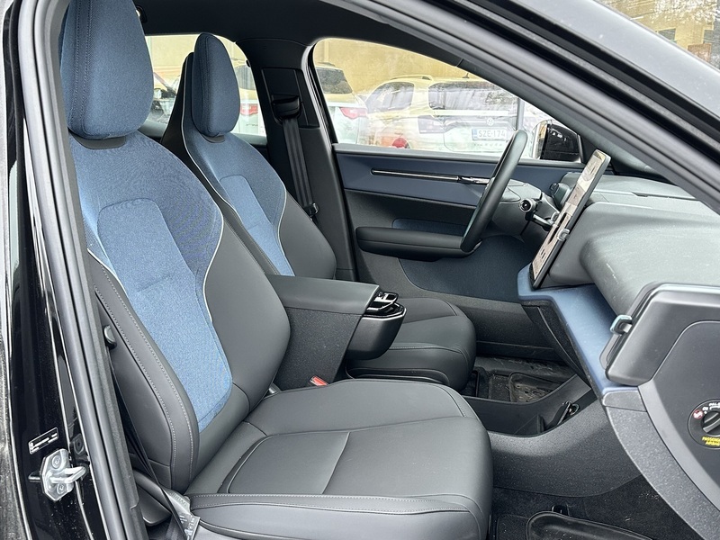 Volvo EX30 vaihtoauto