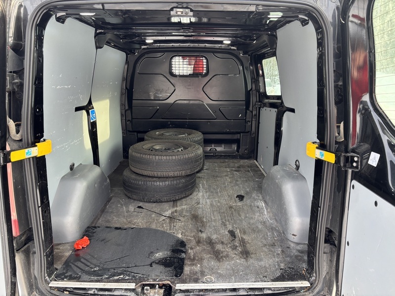 Ford Transit Custom vaihtoauto