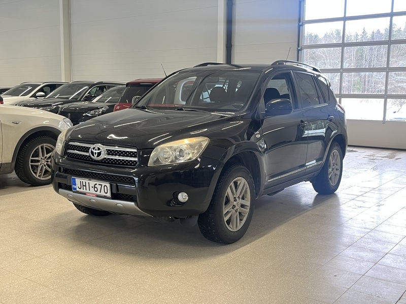 Toyota RAV4 vaihtoauto