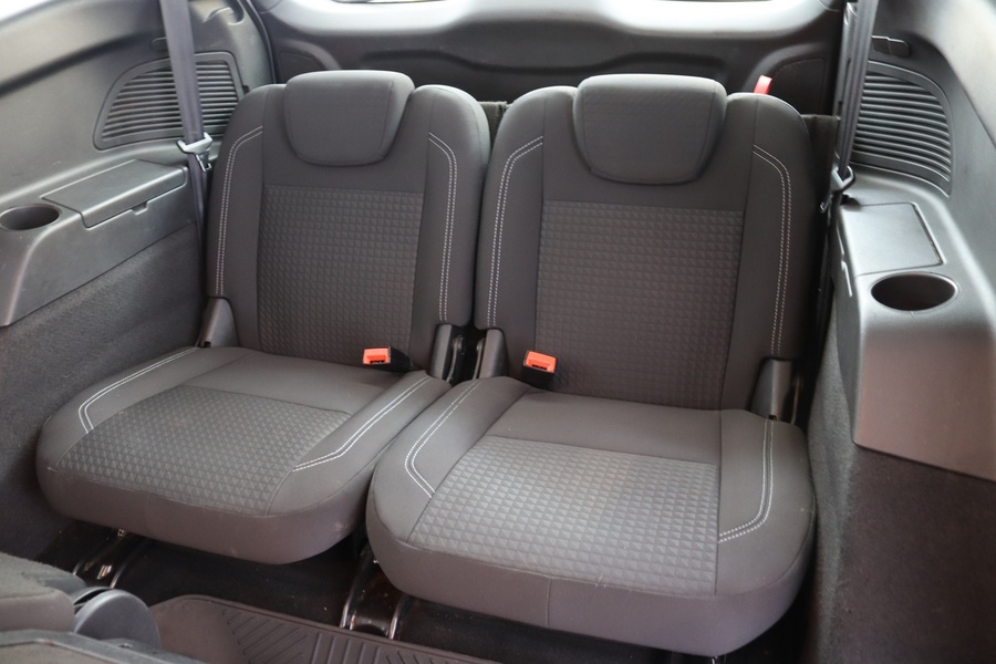 Ford Grand C-MAX vaihtoauto