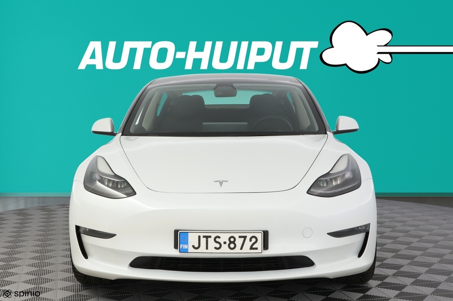 Tesla Model 3 vaihtoauto