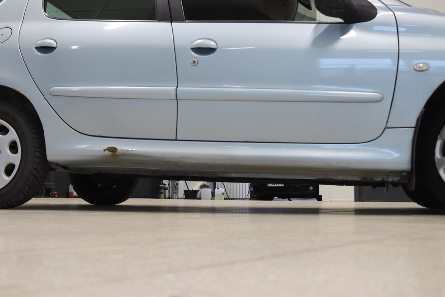 Peugeot 206 vaihtoauto