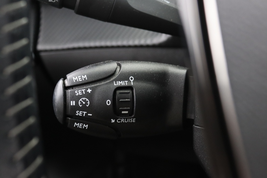 Peugeot 208 vaihtoauto