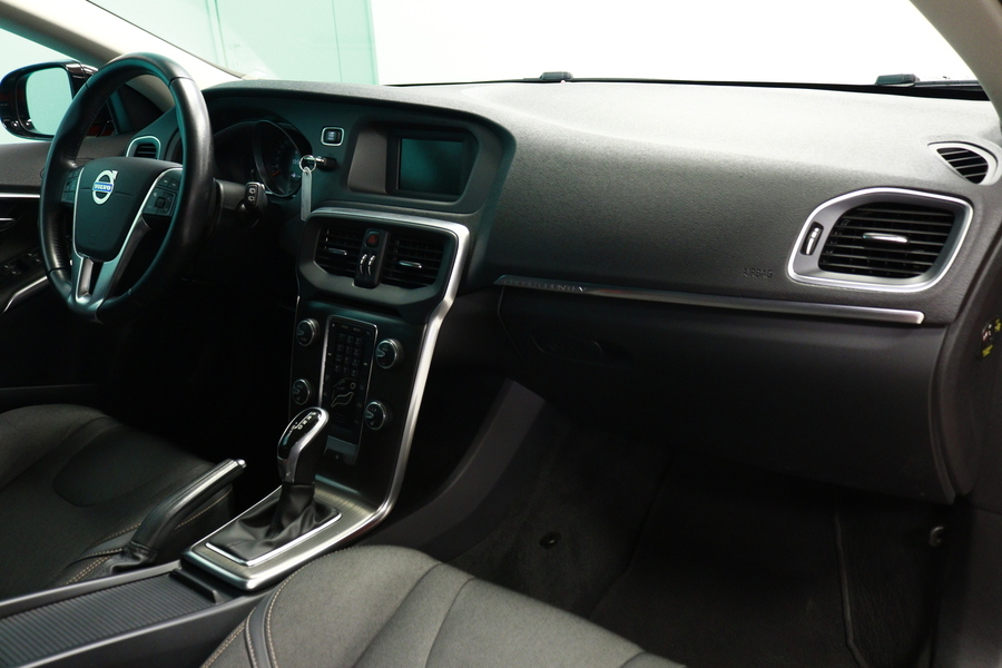 Volvo V40 Cross Country vaihtoauto