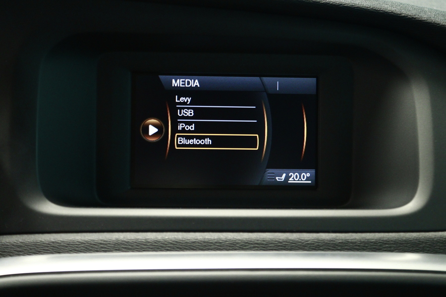 Volvo V40 Cross Country vaihtoauto