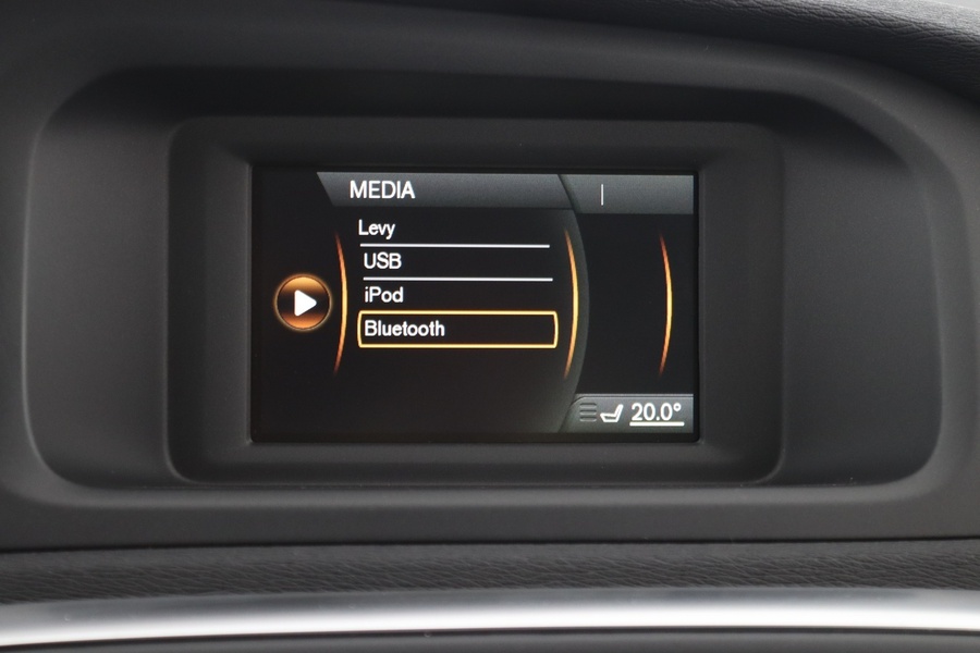 Volvo V40 Cross Country vaihtoauto