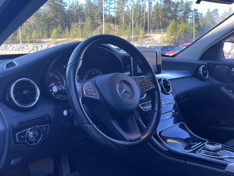 Mercedes-Benz C vaihtoauto