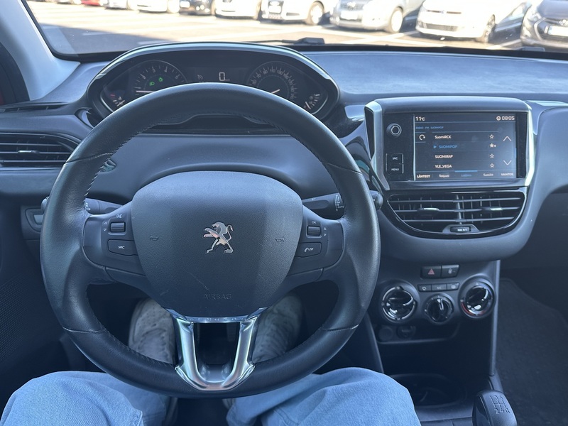 Peugeot 208 vaihtoauto