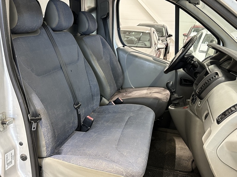 Nissan Primastar vaihtoauto