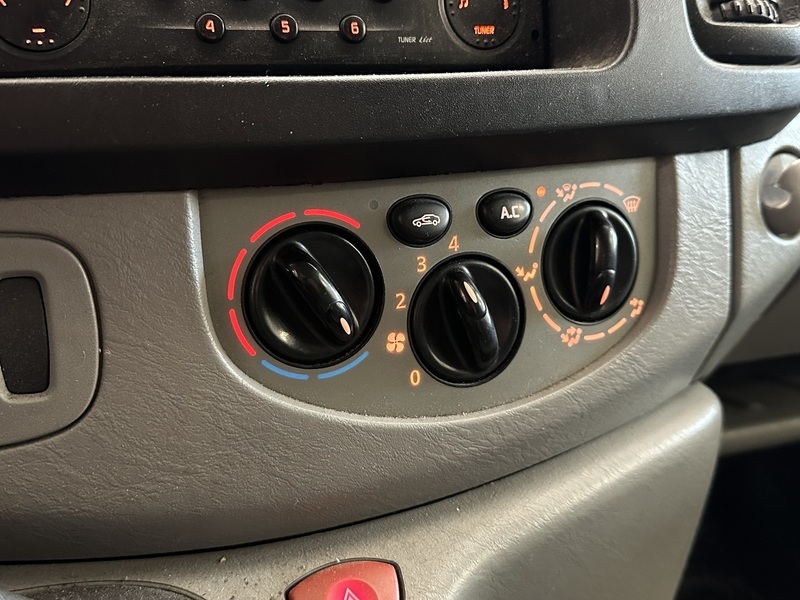 Nissan Primastar vaihtoauto