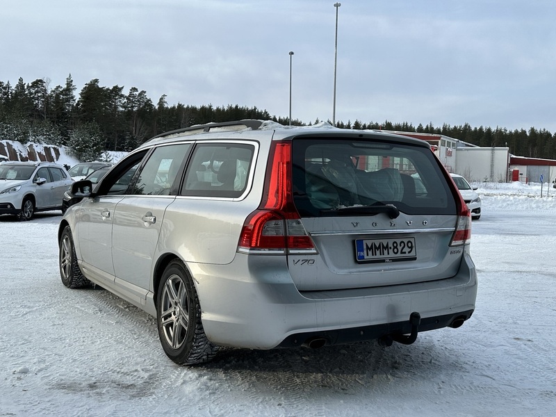 Volvo V70 vaihtoauto