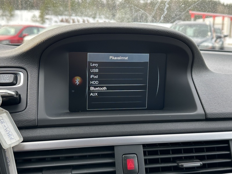 Volvo V70 vaihtoauto