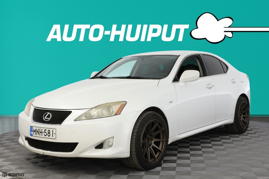 Lexus IS vaihtoauto