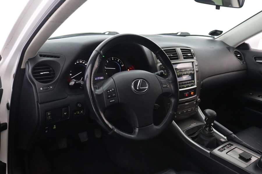 Lexus IS vaihtoauto