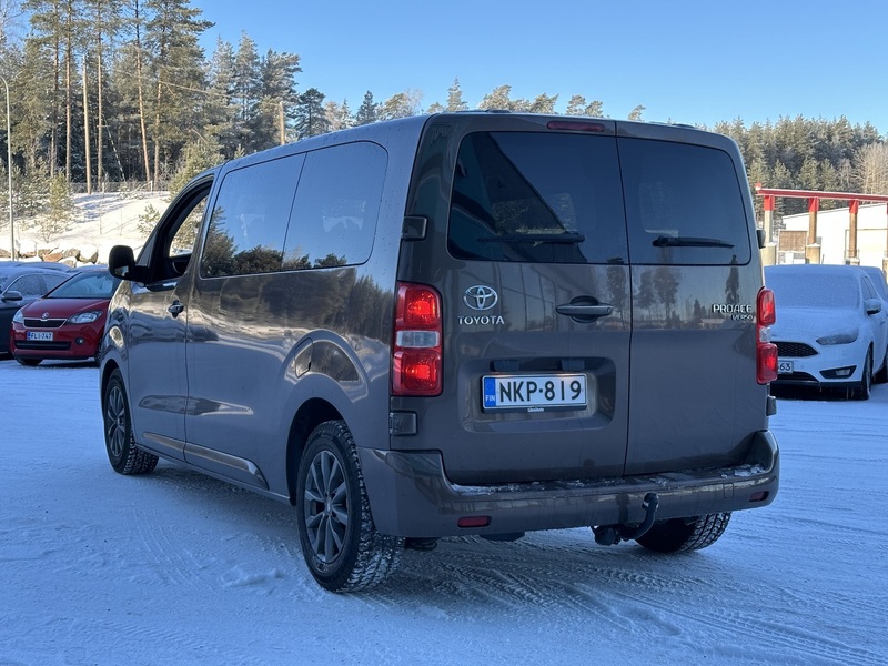 Toyota Proace Verso vaihtoauto