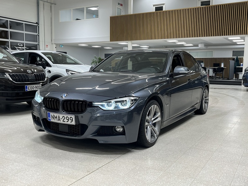 BMW 330 vaihtoauto