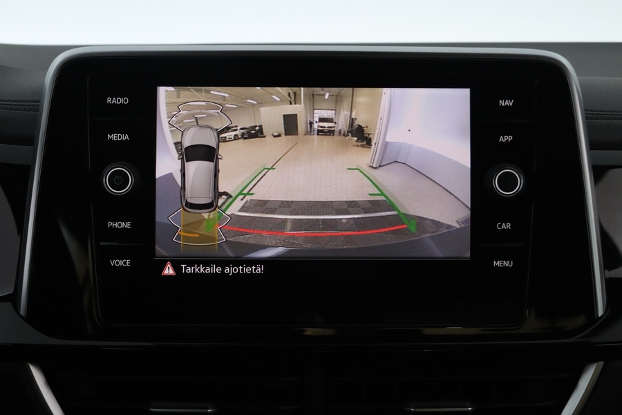 Volkswagen T-Roc vaihtoauto