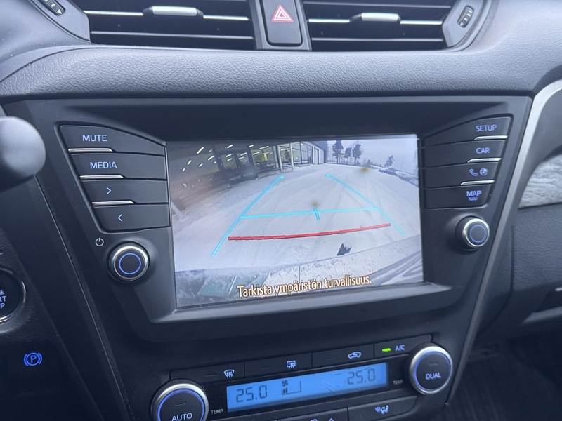 Toyota Avensis vaihtoauto