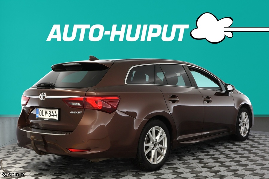 Toyota Avensis vaihtoauto