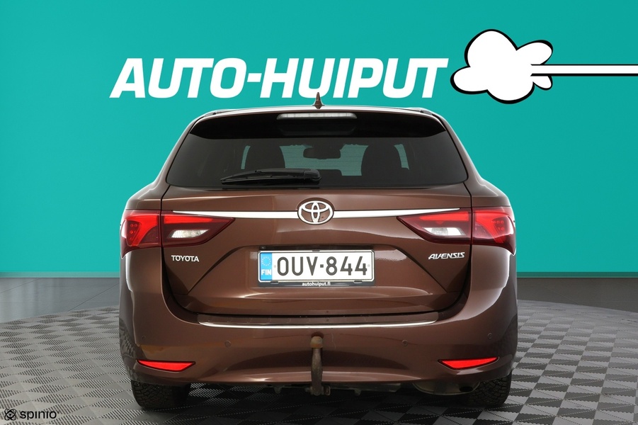 Toyota Avensis vaihtoauto