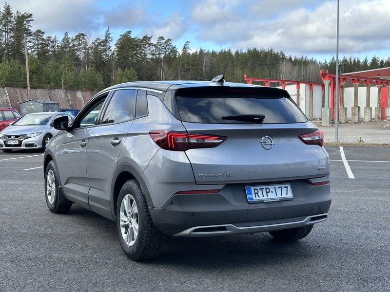 Opel Grandland X vaihtoauto