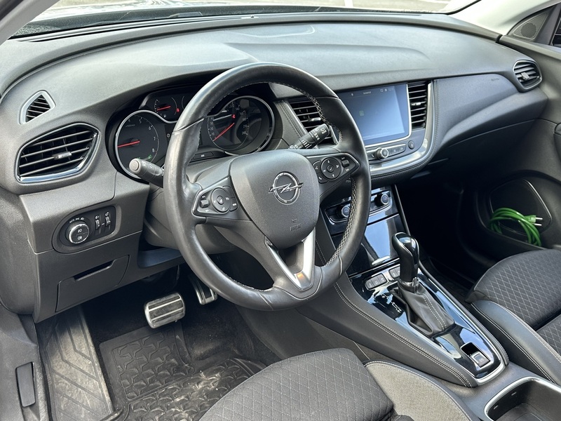 Opel Grandland X vaihtoauto