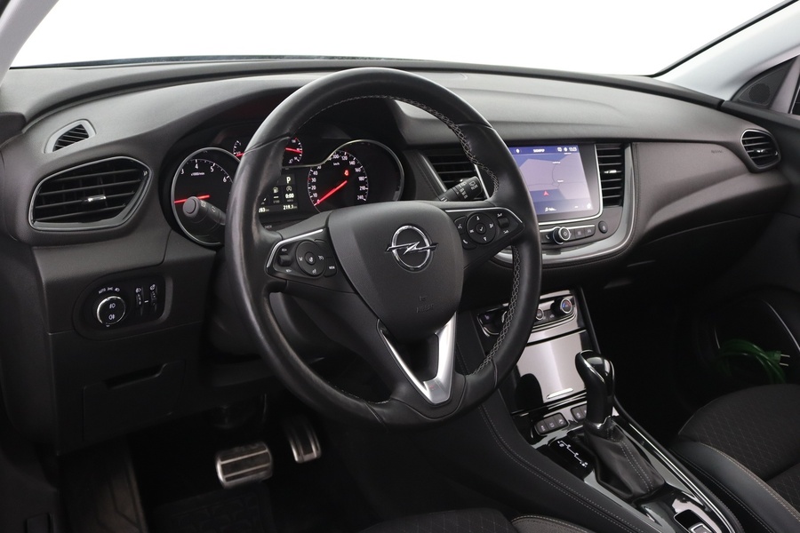 Opel Grandland X vaihtoauto