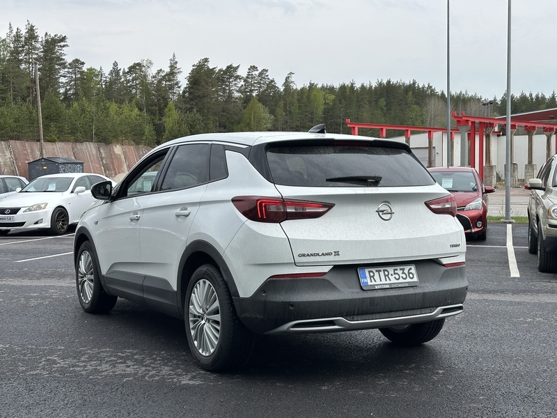 Opel Grandland X vaihtoauto