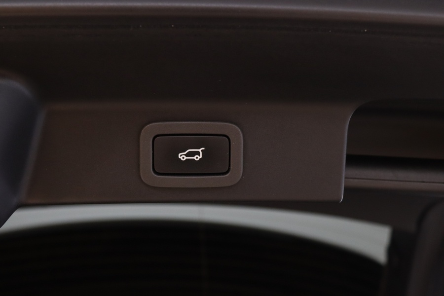 Jaguar F-PACE vaihtoauto