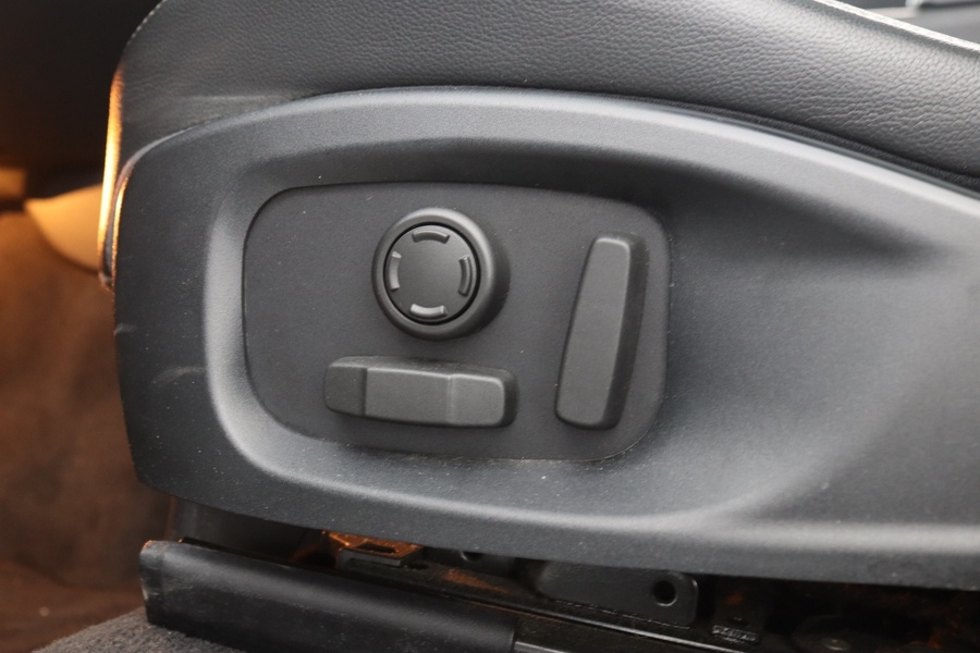 Jaguar F-PACE vaihtoauto