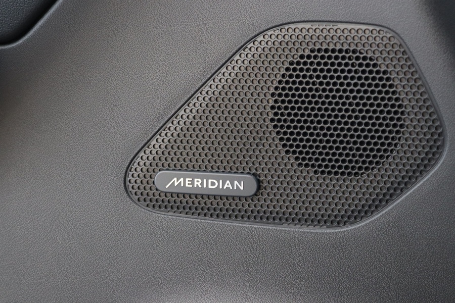 Jaguar F-PACE vaihtoauto