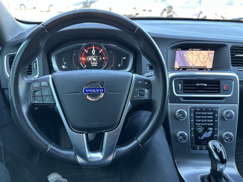 Volvo V60 Cross Country vaihtoauto