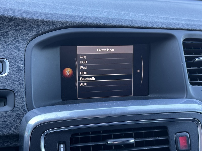 Volvo V60 Cross Country vaihtoauto