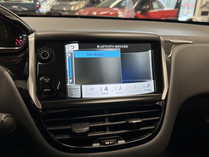 Peugeot 208 vaihtoauto