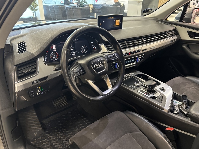 Audi Q7 vaihtoauto