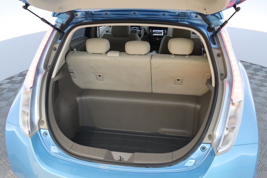 Nissan Leaf vaihtoauto