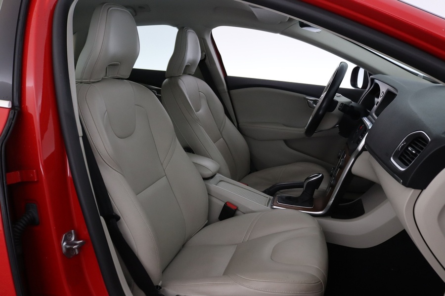 Volvo V40 vaihtoauto